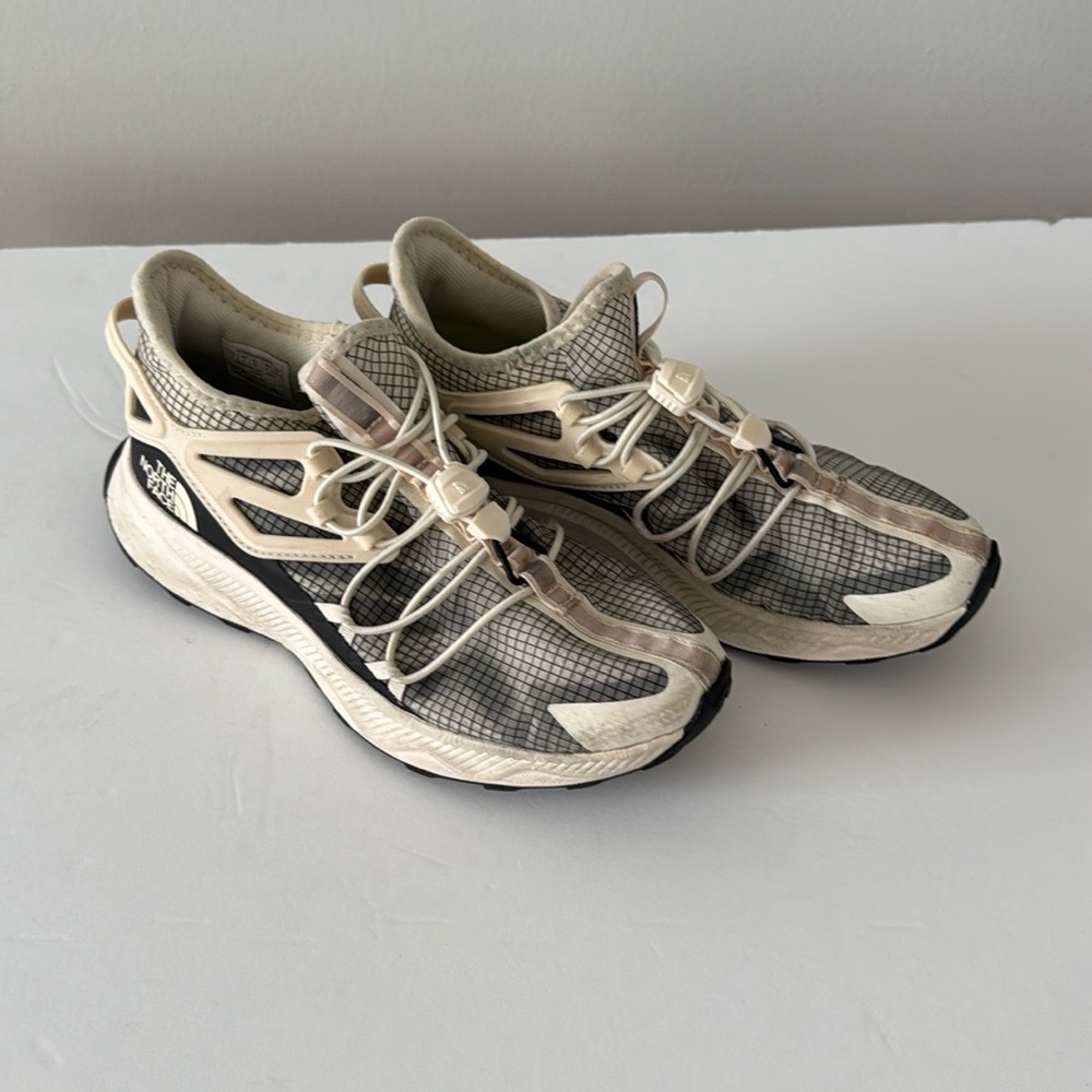 The North Face Women’s Oxeye Tech Shoes Size 8